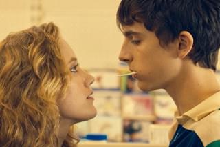 HOT SUMMER NIGHTS ホット・サマー・ナイツの予告編・動画