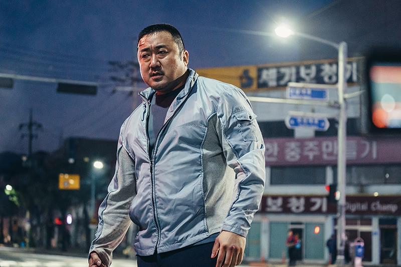 守護教師 : 作品情報・キャスト・あらすじ・動画 - 映画.com