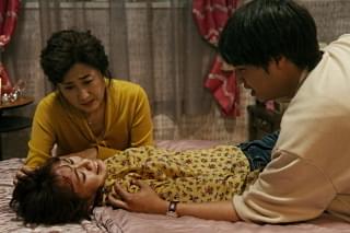 心霊喫茶「エクストラ」の秘密 The Real Exorcist