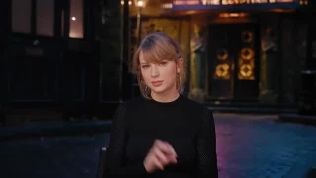 メイキング映像「A Look Inside」