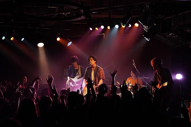 新田真剣佑の「サヨナラまでの30分」の画像