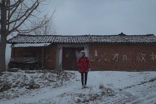 自画像 47KMの窓