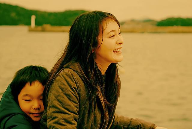 貫地谷しほりの「夕陽のあと」の画像