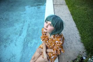 ベイビーティースの映画評論『鮮烈に生きる主人公たちの、感情のポエトリーが、心に春風をもたらす』