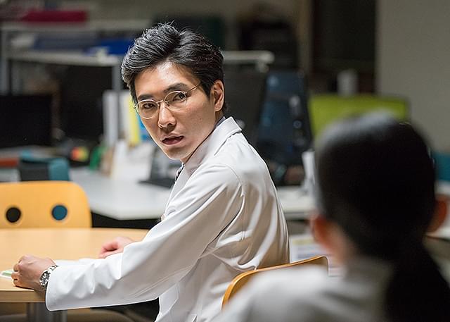 柄本佑の「痛くない死に方」の画像