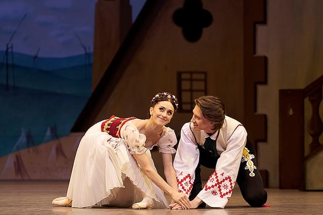 英国ロイヤル・オペラ・ハウス シネマシーズン 2019/20 ロイヤル・バレエ「コッペリア」