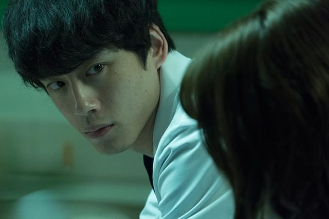 坂口健太郎の「仮面病棟」の画像