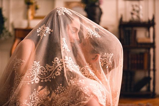 不実な女と官能詩人