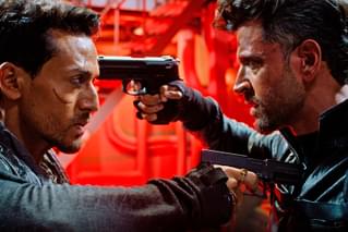 WAR ウォー!!の予告編・動画