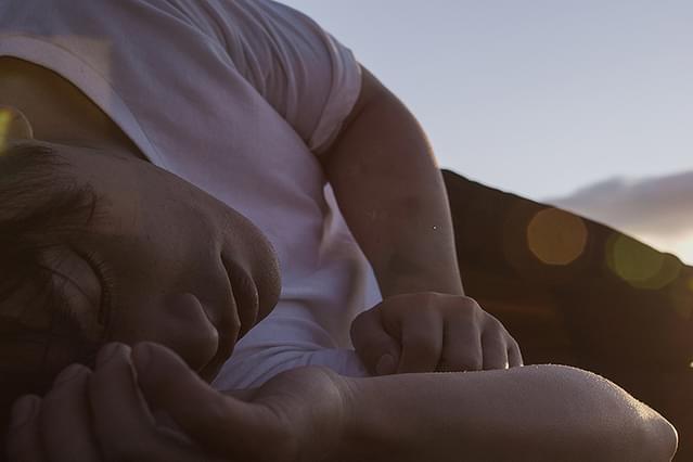 ターコイズの空の下で