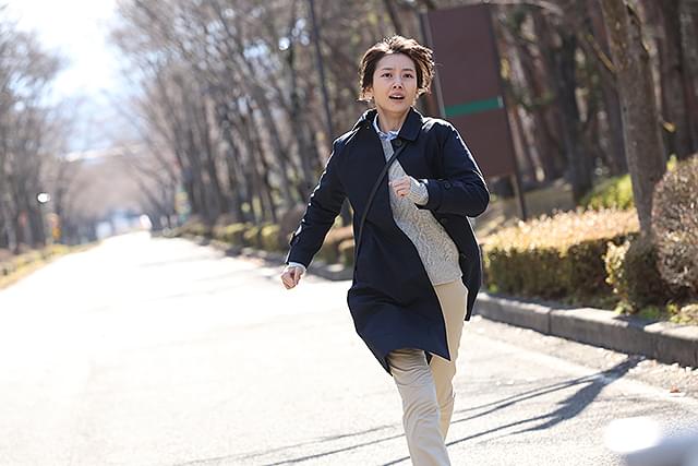 波瑠の「弥生、三月 君を愛した30年」の画像