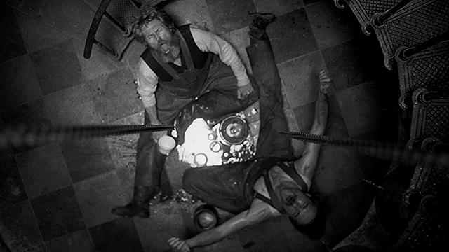 ロバート・パティンソンの「ライトハウス」の画像