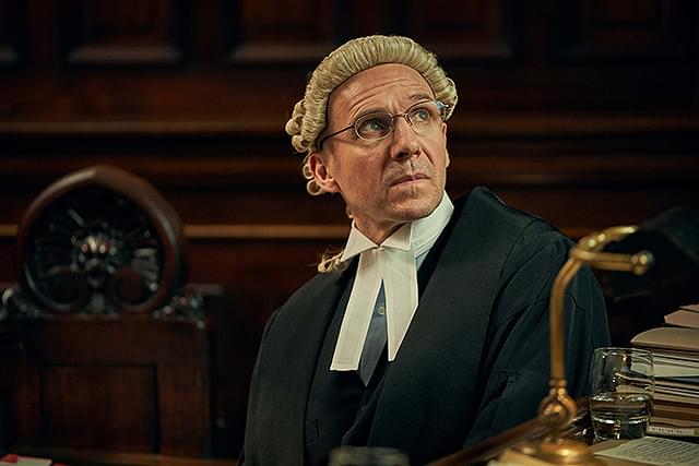 レイフ・ファインズの「オフィシャル・シークレット」の画像