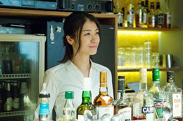 瀧内公美の「カゾクデッサン」の画像