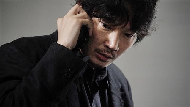 綾野剛の「ドクター・デスの遺産 BLACK FILE」の画像