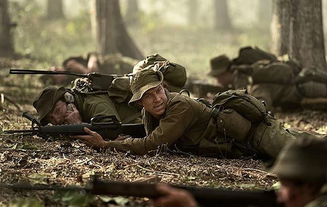 ルーク・ブレイシーの「デンジャー・クロース 極限着弾」の画像