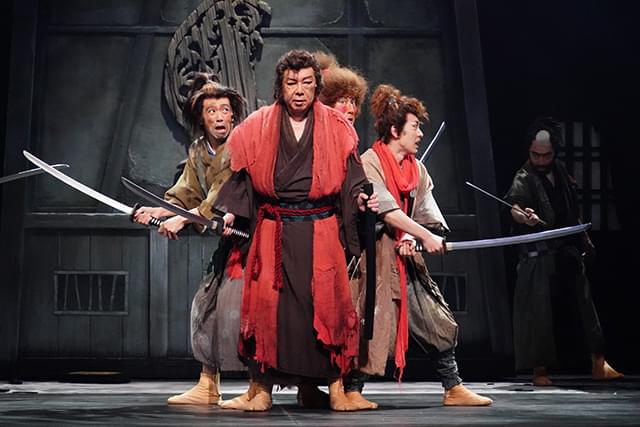 古田新太の「ゲキ×シネ「けむりの軍団」」の画像