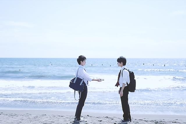 インスタントカメラ