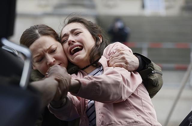 エミリー・クーシェの「タイムリミット 見知らぬ影」の画像