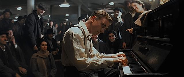 ティム・ロスの「海の上のピアニスト イタリア完全版」の画像