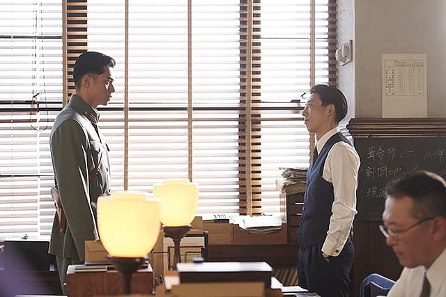 東出昌大の「スパイの妻 劇場版」の画像