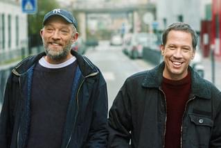 スペシャルズ！ 政府が潰そうとした自閉症ケア施設を守った男たちの実話