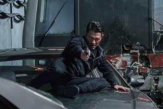 ホワイト・ストーム