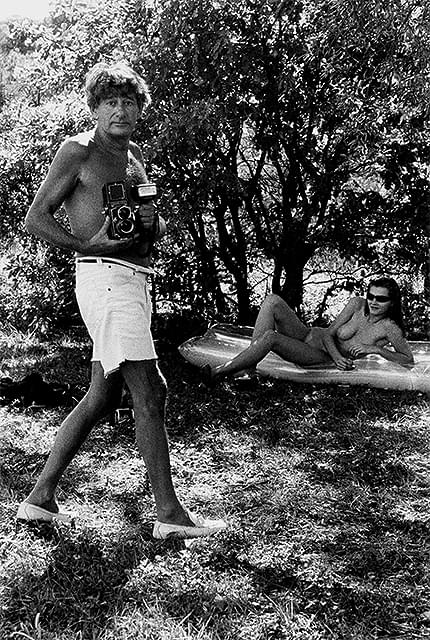 ヘルムート・ニュートンの「ヘルムート・ニュートンと12人の女たち」の画像