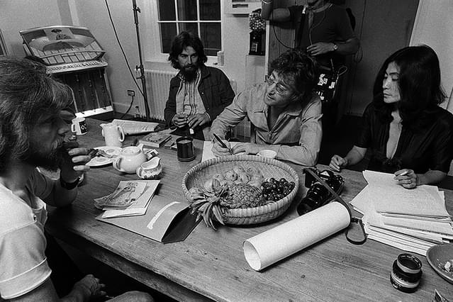 ジョン・レノン＆オノ・ヨーコ ABOVE US ONLY SKY