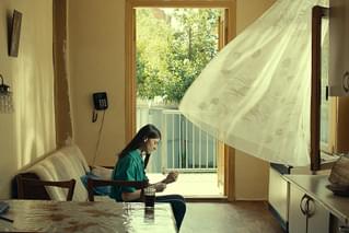 ジョージア、白い橋のカフェで逢いましょう