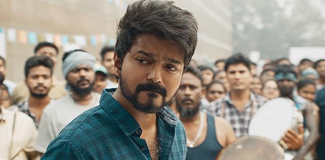 ビジャイの「マスター 先生が来る！」の画像