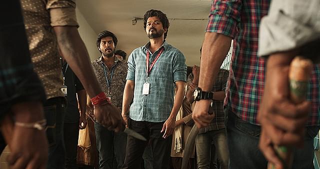 ビジャイの「マスター 先生が来る！」の画像