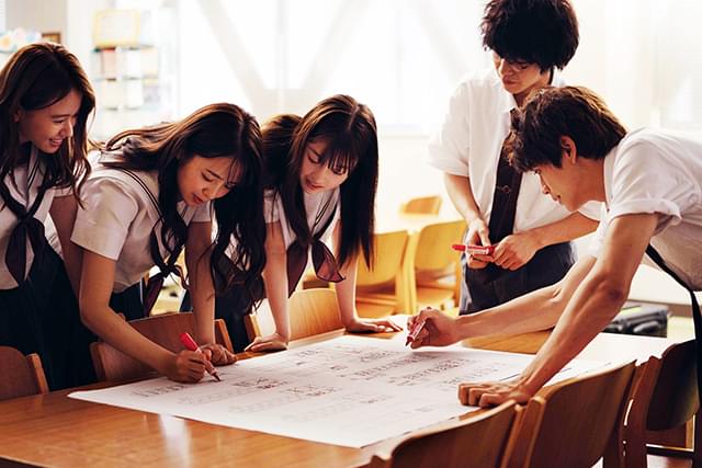 橋本環奈の「カラダ探し」の画像