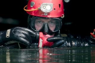 THE RESCUE 奇跡を起こした者たちの予告編・動画