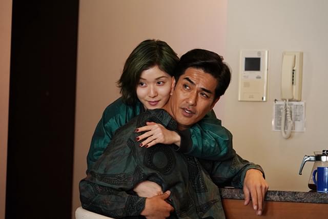 松岡茉優の「ヘルドッグス」の画像