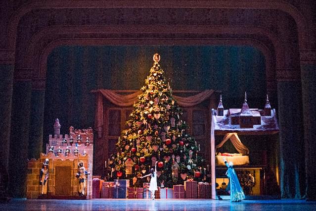 英国ロイヤル・オペラ・ハウス シネマシーズン 2021/22 ロイヤル・バレエ「くるみ割り人形」