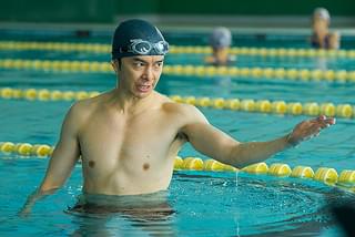 はい、泳げません