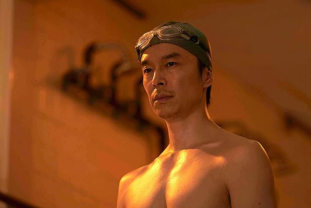 長谷川博己の「はい、泳げません」の画像