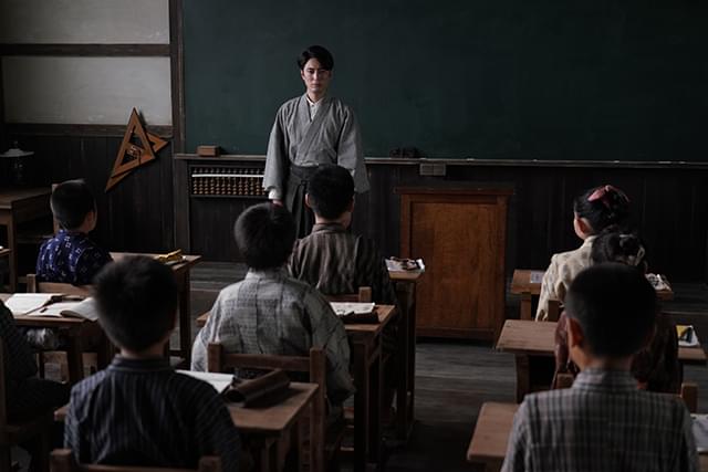 間宮祥太朗の「破戒」の画像