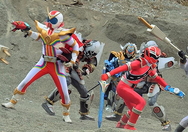 戦隊　映画　キラメイジャー THE MOVIE ゼンカイジャー。 Vシネクスト「機界戦隊ゼンカイジャーVSキラメイジャーVSセンパイ