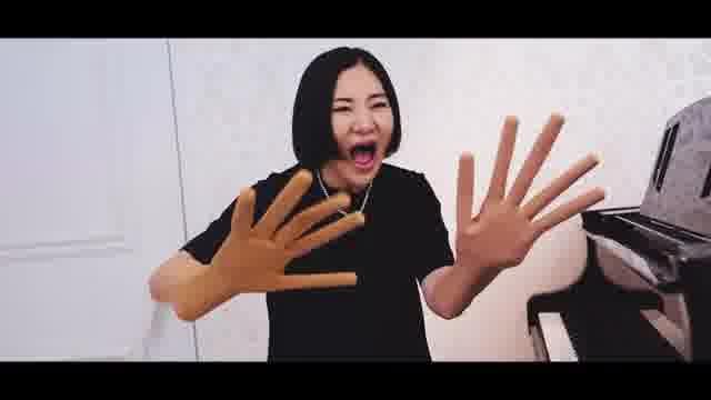 「エブエブ」×広瀬香美 日本版イメージソング「プレミアムワールド」MV