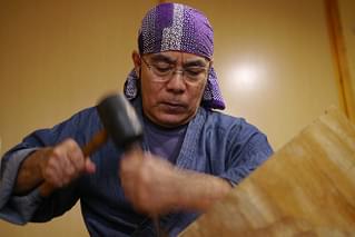 うむい獅子 仲宗根正廣の獅子づくり