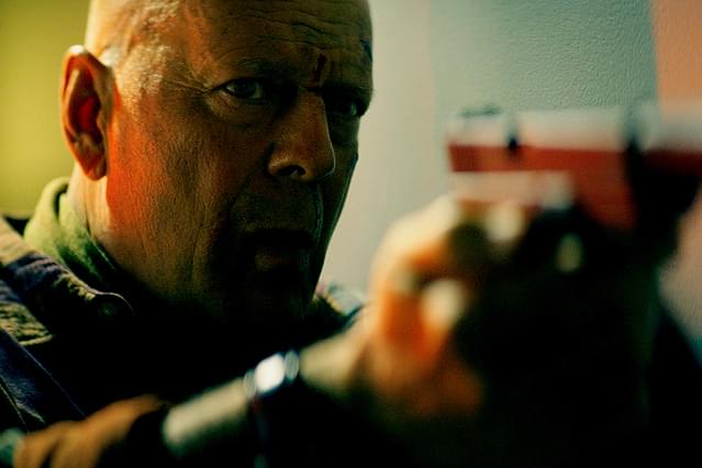 ドント・サレンダー 進撃の要塞