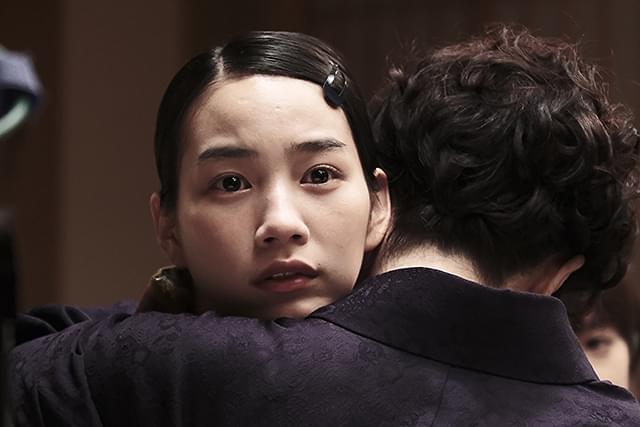 のんの「天間荘の三姉妹」の画像