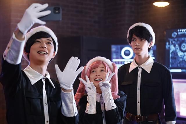 吉沢亮の「ブラックナイトパレード」の画像