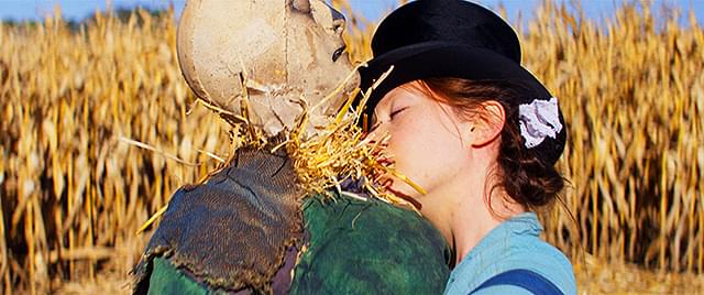 ミア・ゴスの「Pearl パール」の画像