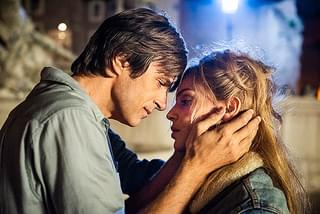 離ればなれになっても