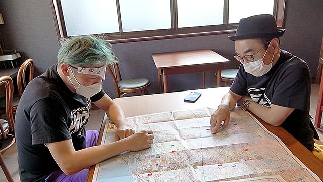 プチ鹿島の「劇場版 センキョナンデス」の画像