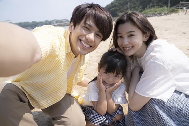 森崎ウィンの「レッドシューズ」の画像