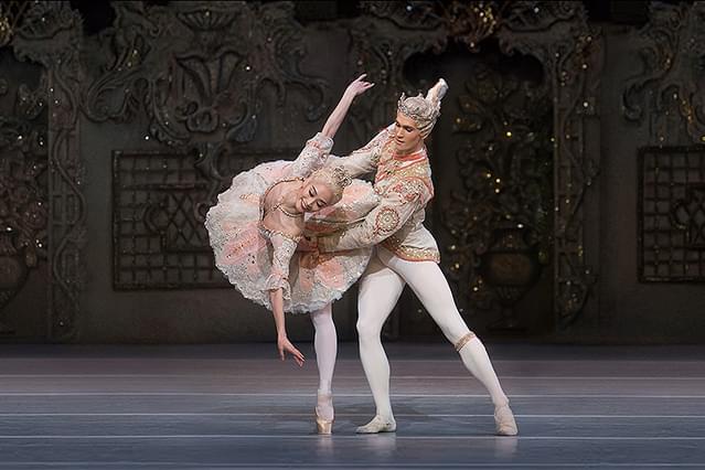 英国ロイヤル・オペラ・ハウス シネマシーズン 2022/23 ロイヤル・バレエ「くるみ割り人形」